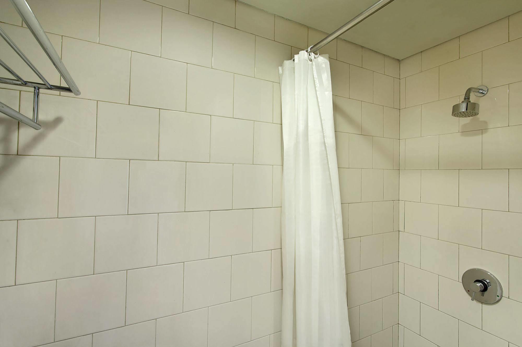 Ibis Budget Jakarta Cikini Exteriér fotografie